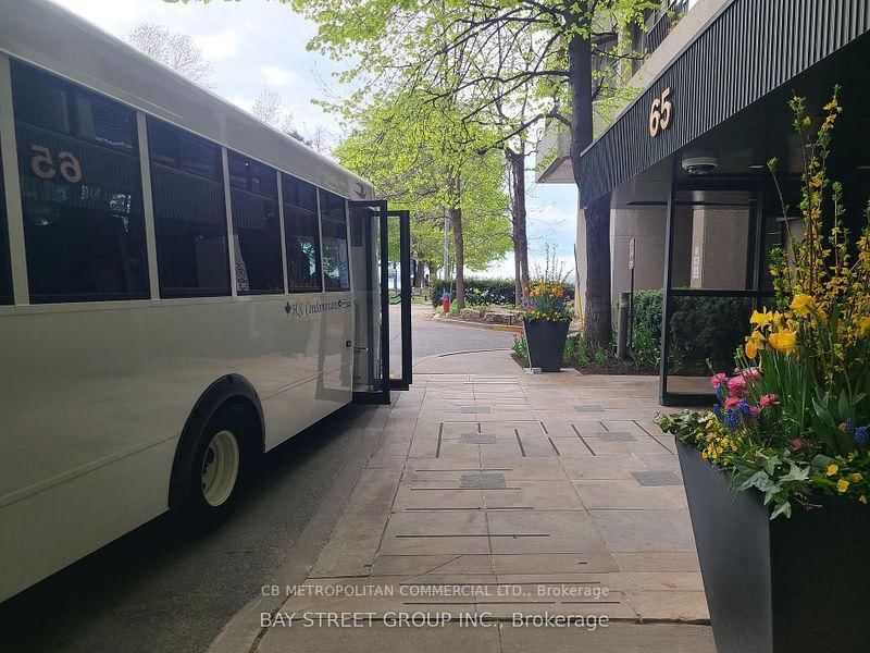 65 Harbour Square • #3305 • Toronto, ON photo 24