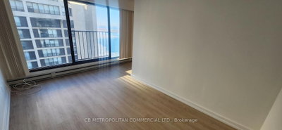 65 Harbour Square • #3305 • Toronto, ON photo 9