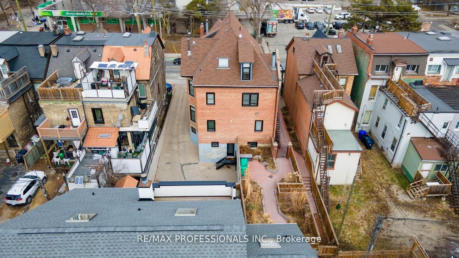 253 Wellesley Street E • #C • Toronto, ON photo 38