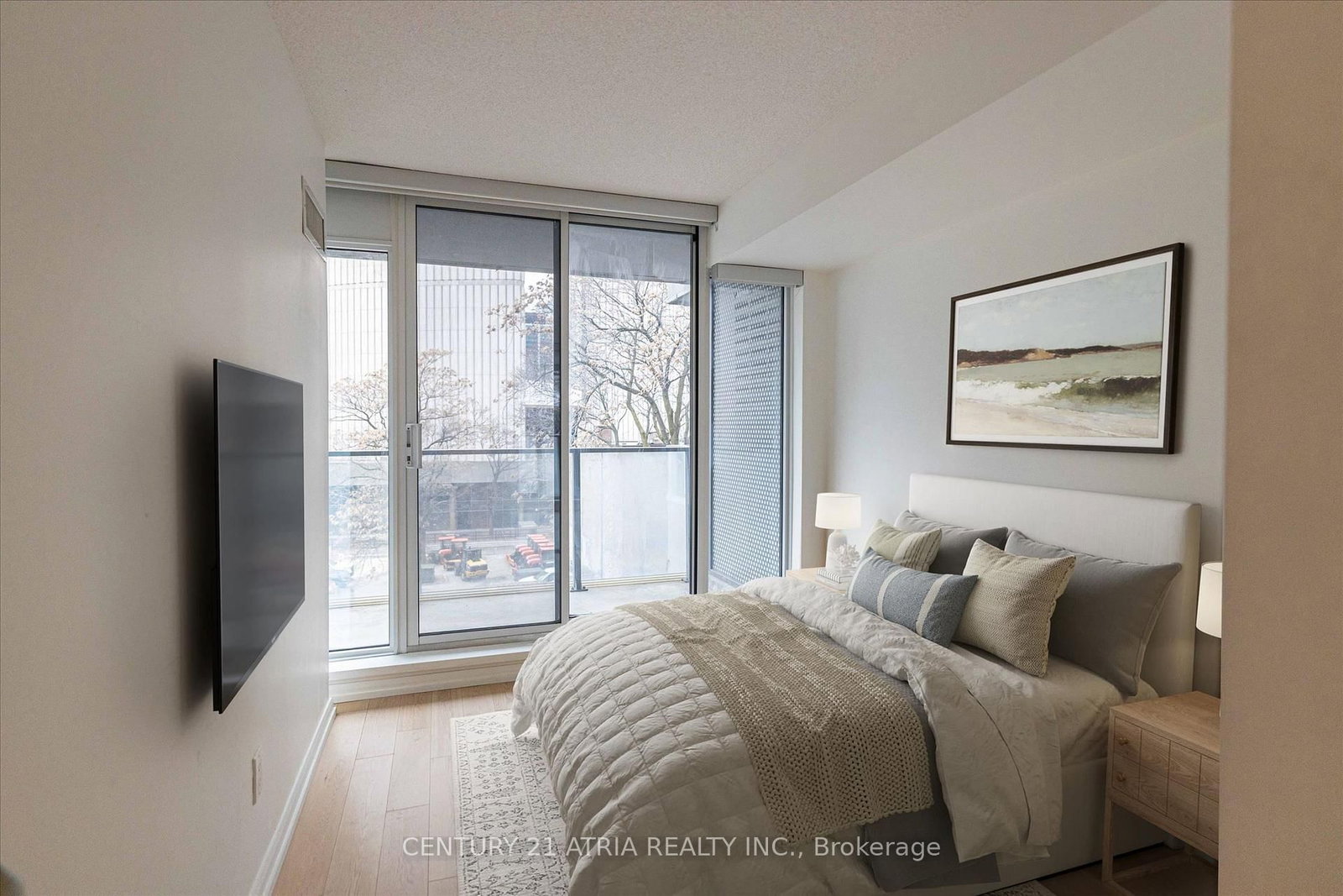 111 Elizabeth Street • #606 • Toronto, ON photo 17