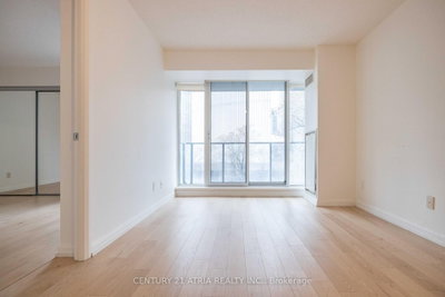 111 Elizabeth Street • #606 • Toronto, ON photo 7