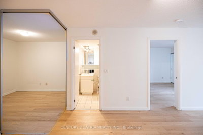 111 Elizabeth Street • #606 • Toronto, ON photo 9