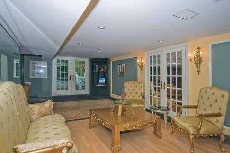 88 Old Colony Rd, Toronto, M2L 2K | Image 3
