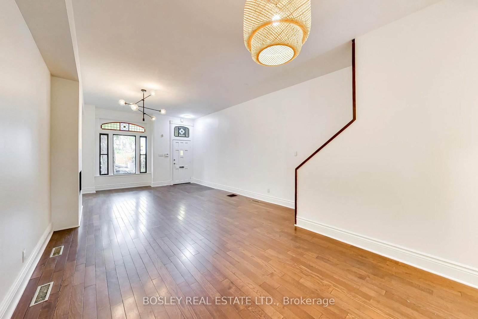 295 Seaton Street • Toronto, ON photo 25