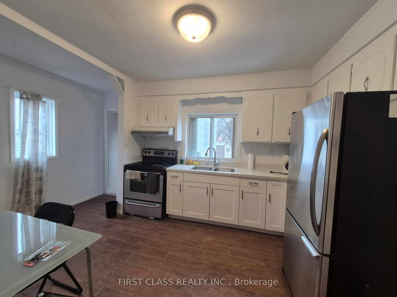 1st Floor - 97 Bude Street