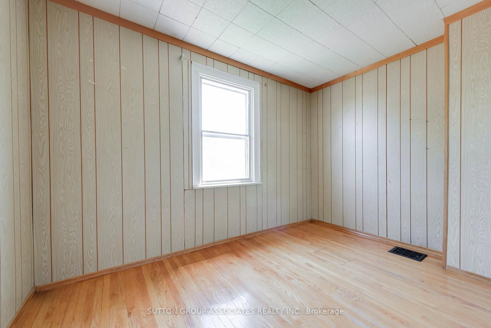 155 Earlsdale Avenue • Toronto, ON photo 14