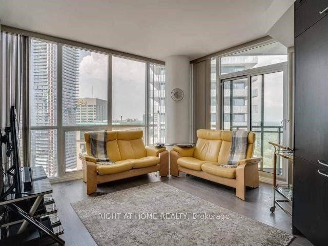 4107 - 45 Charles Street E