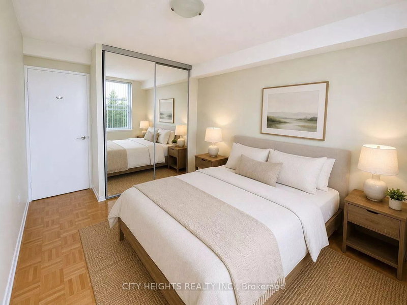 711 - 10 Edgecliff Golfway