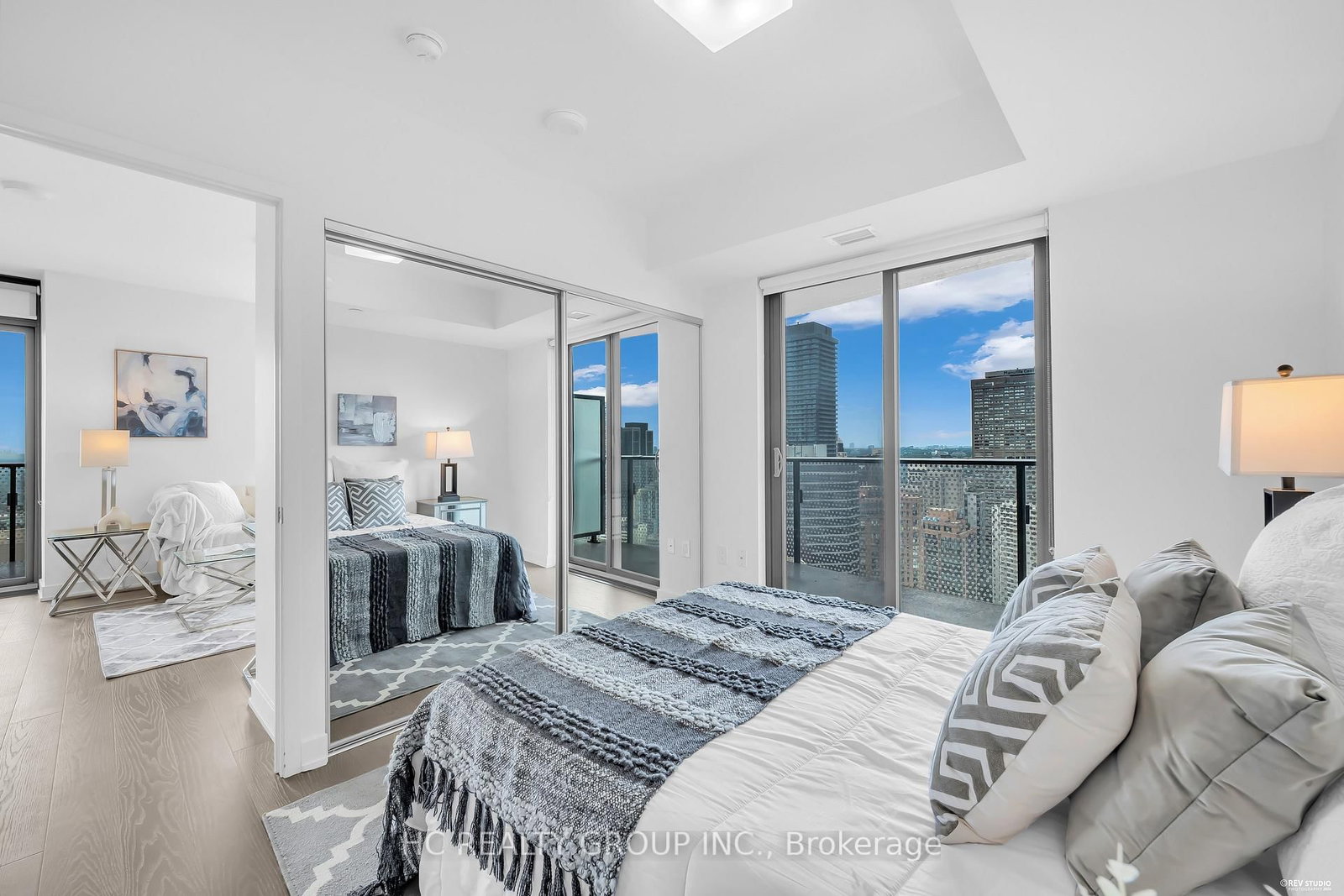 11 Wellesley Street W • #3408 • Toronto, ON photo 27