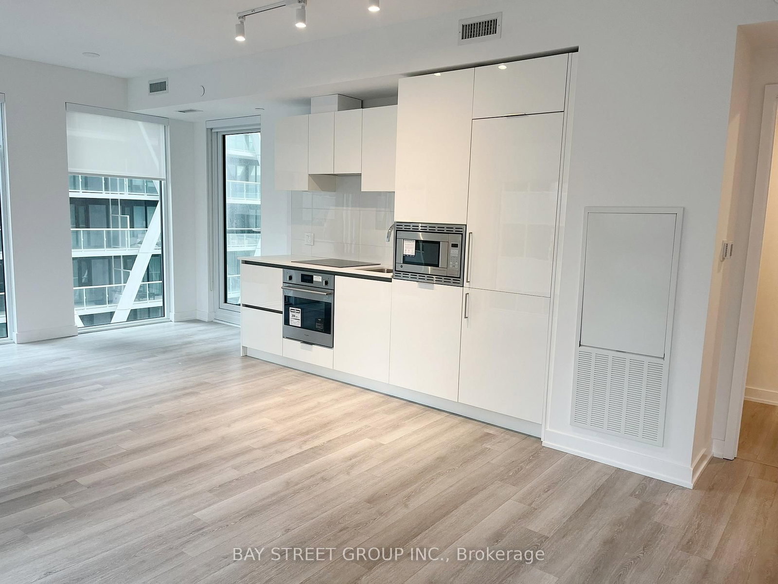 238 Simcoe Street • #1904 • Toronto, ON photo 7