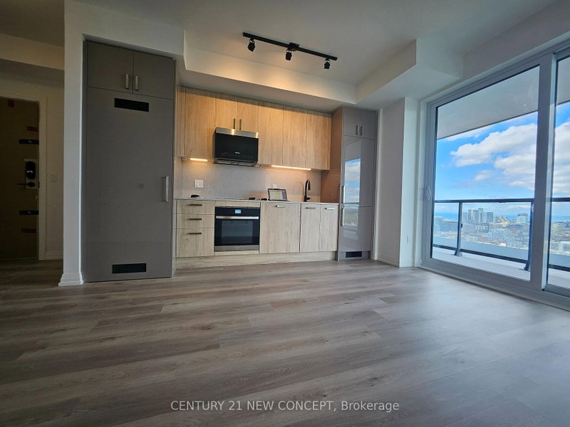 2811 - 280 Dundas Street