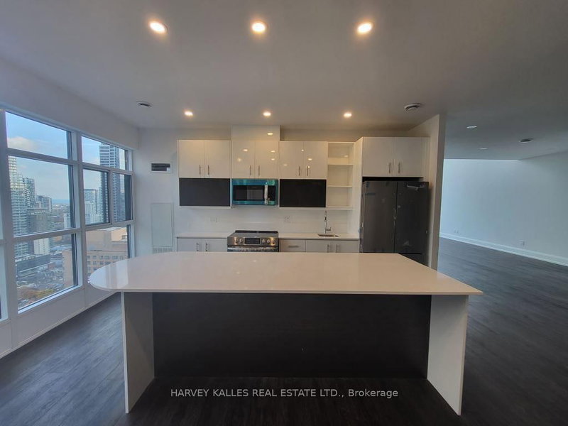 3101 - 55 Charles Street W W