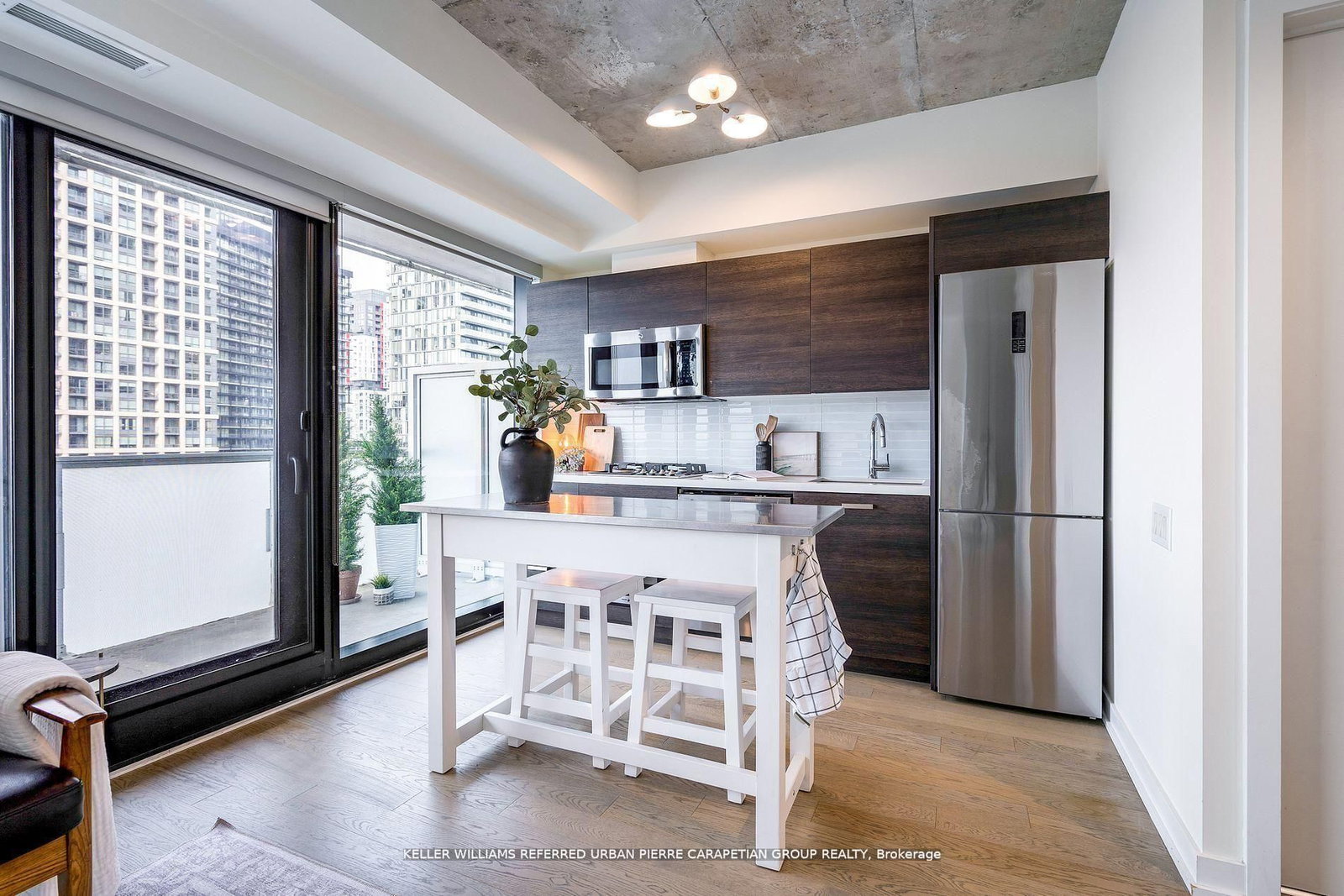 11 Charlotte Street • #2004 • Toronto, ON photo 12