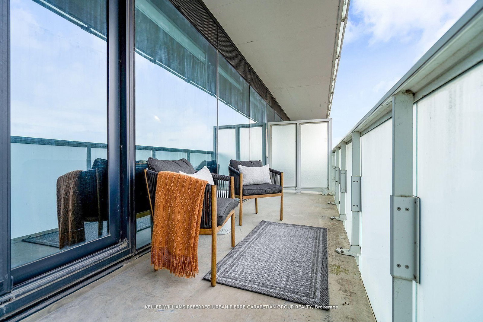 11 Charlotte Street • #2004 • Toronto, ON photo 14