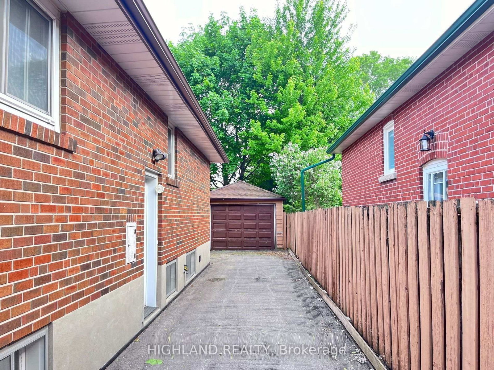 Basement - 167 Churchill Avenue, Toronto 2