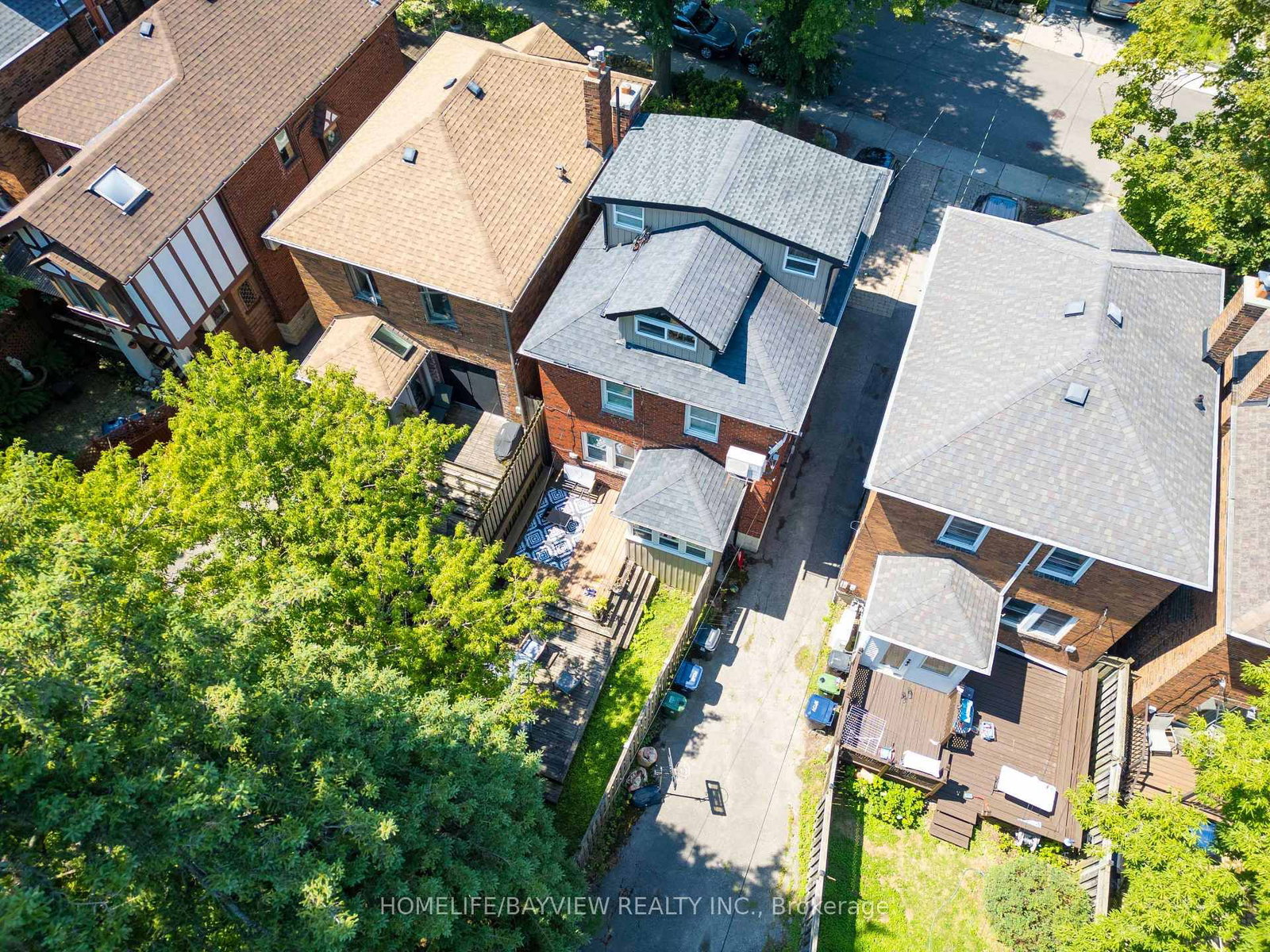 131 Heddington Avenue • Toronto, ON photo 39