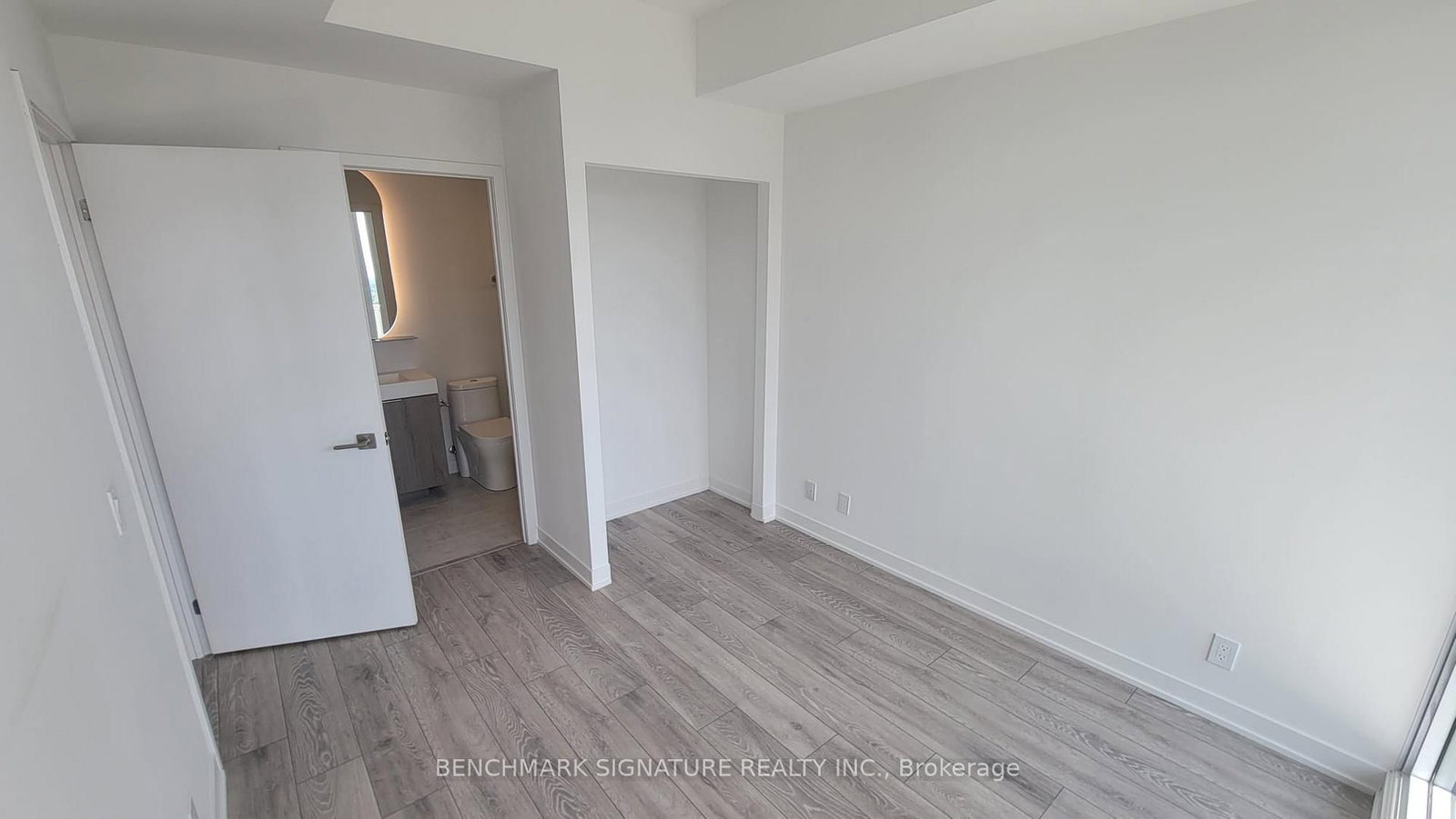 15 Holmes Avenue • #1312 • Toronto, ON photo 5