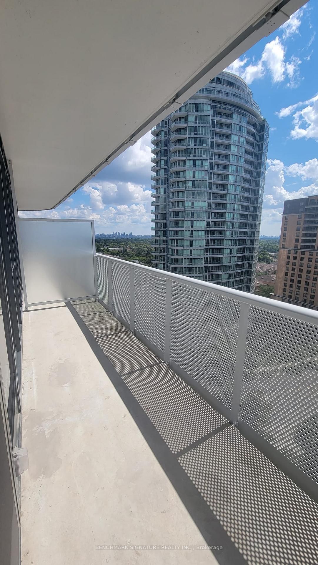 15 Holmes Avenue • #1312 • Toronto, ON photo 6