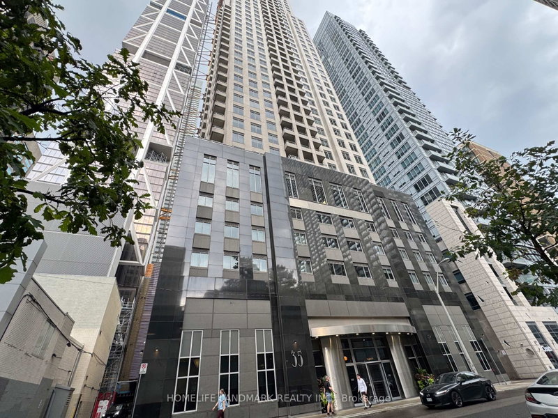 501 - 35 Balmuto Street