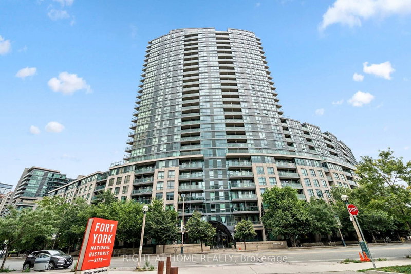 329 - 231 Fort York Boulevard