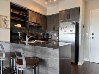 827 - 120 Dallimore Circle