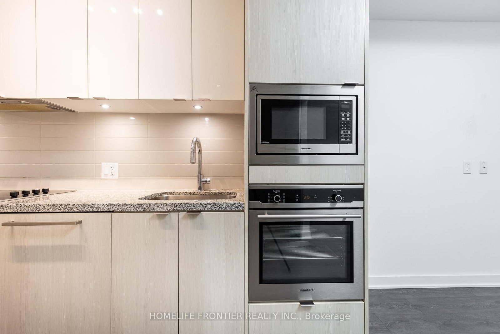 115 Blue Jays Way • #705 • Toronto, ON photo 9