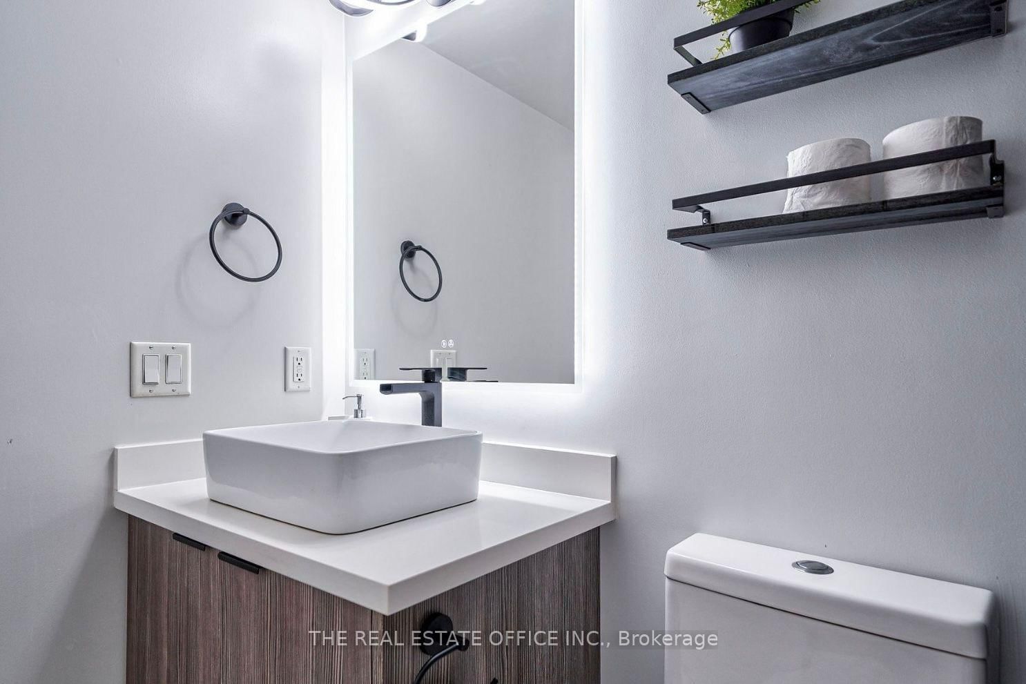 15 Fort York Boulevard • #3905 • Toronto, ON photo 13
