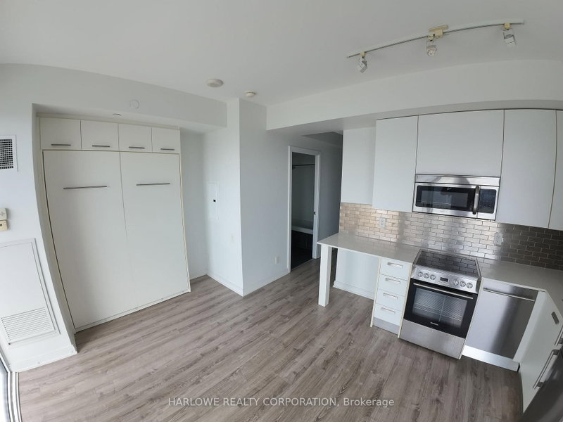 4005 - 42 Charles Street E