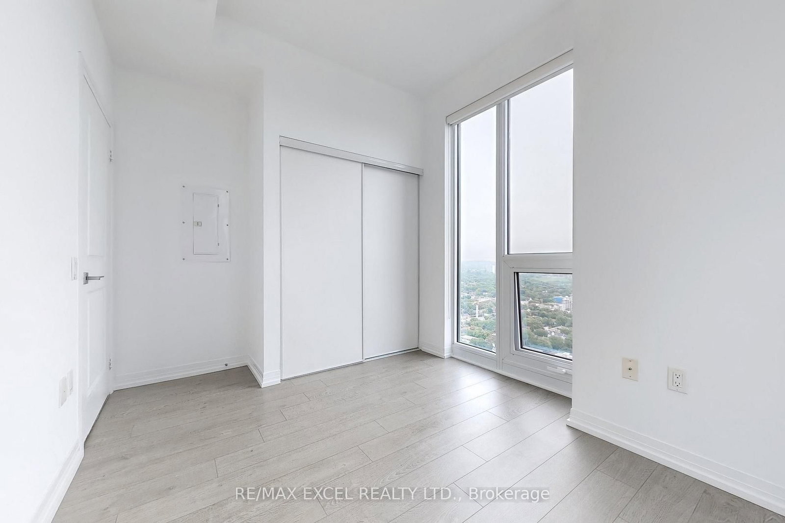 251 Jarvis Street • #4203 • Toronto, ON photo 11
