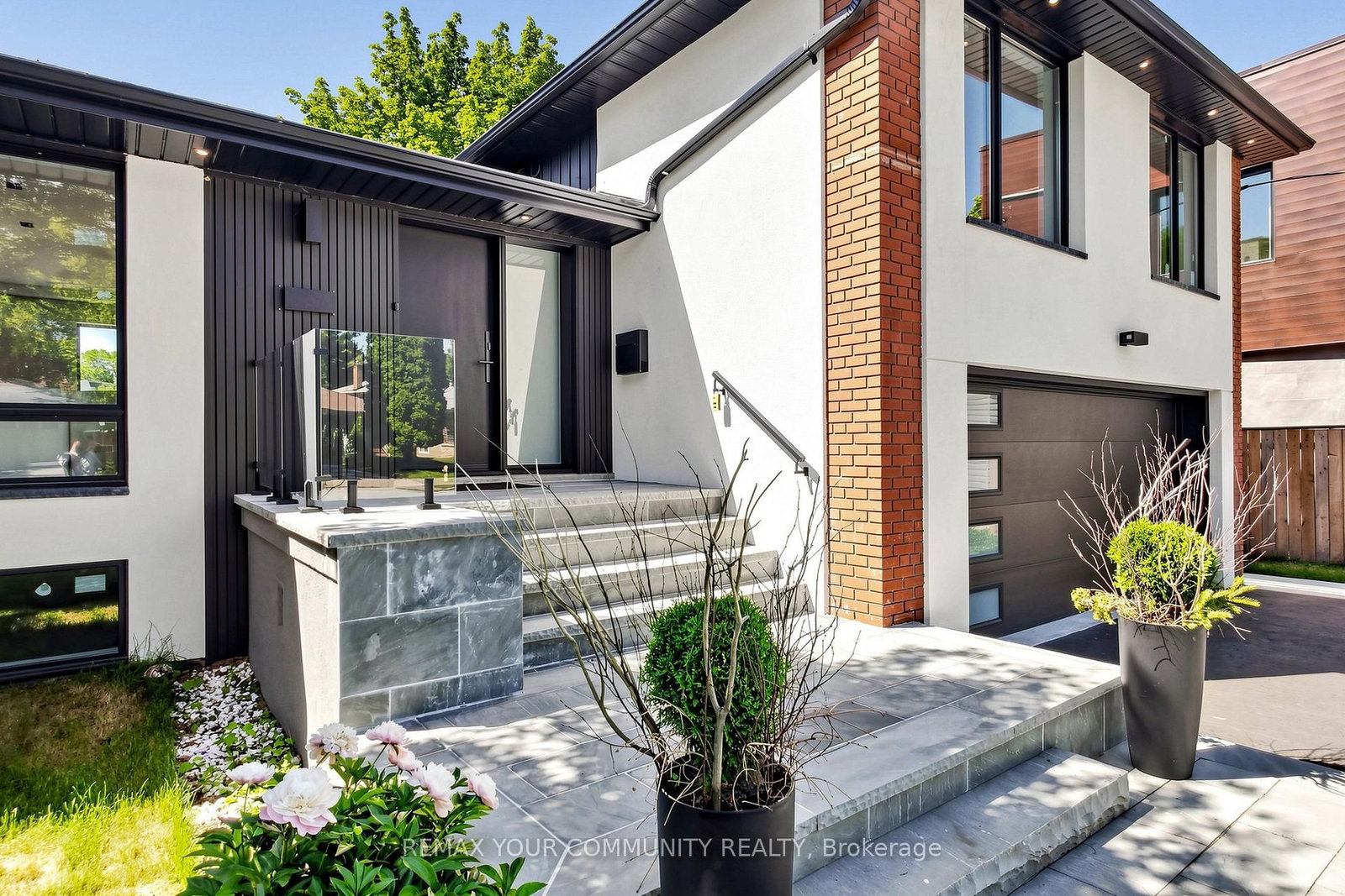 35 Geraldton Crescent • Toronto, ON photo 3