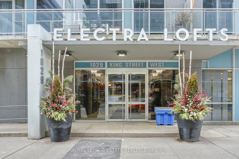 837 - 1029 King Street W
