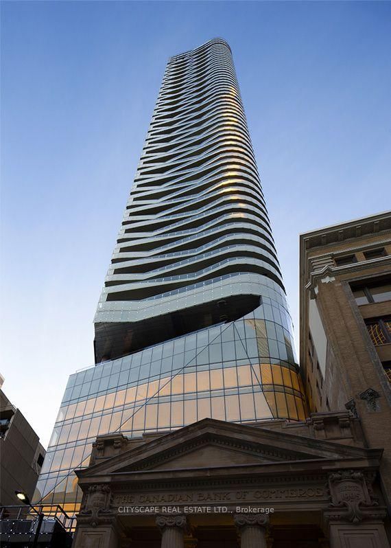 4909 - 197 Yonge Street