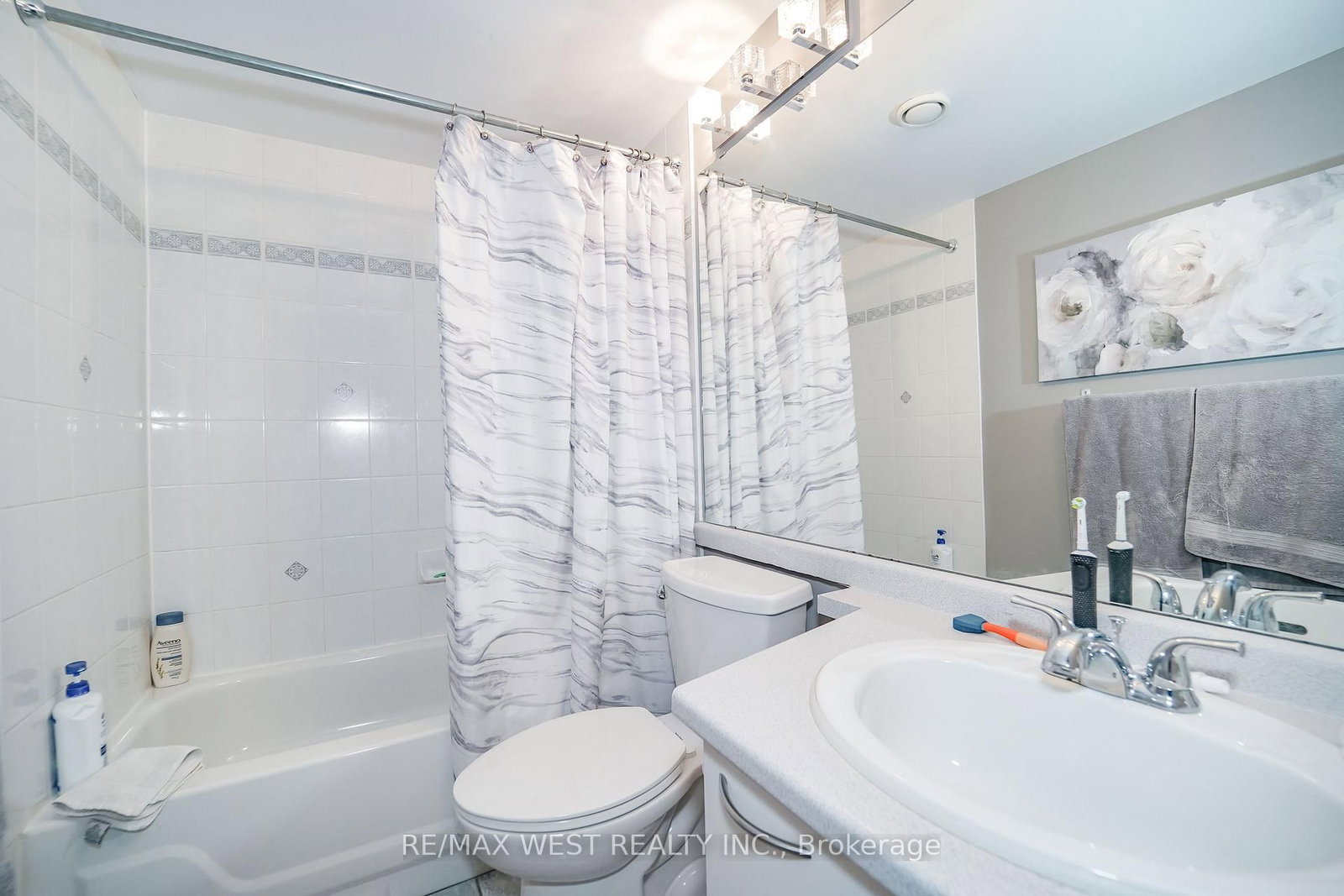 108 Finch Avenue W • #D11 • Toronto, ON photo 8