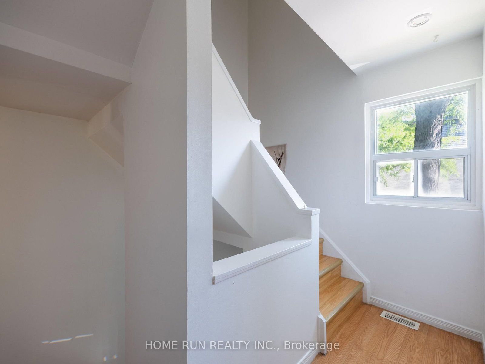 119 Courville Coachway Way • Toronto, ON photo 25