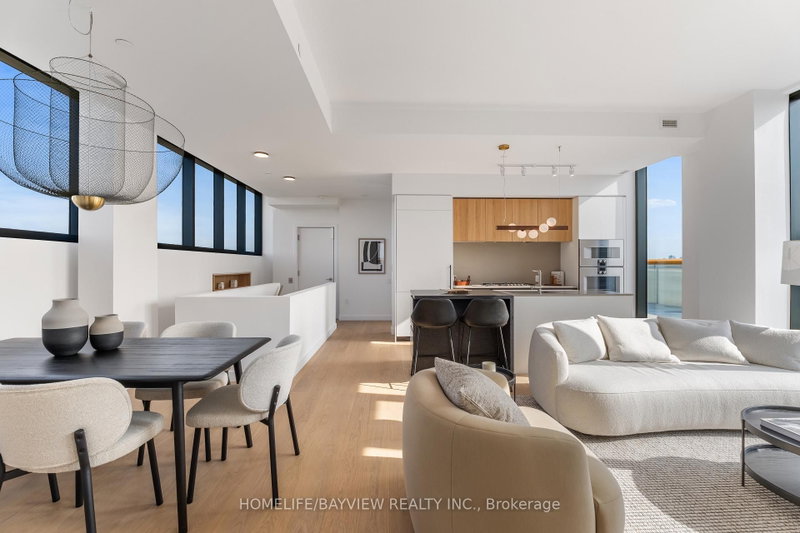 PH05 - 1720 Bayview Avenue E