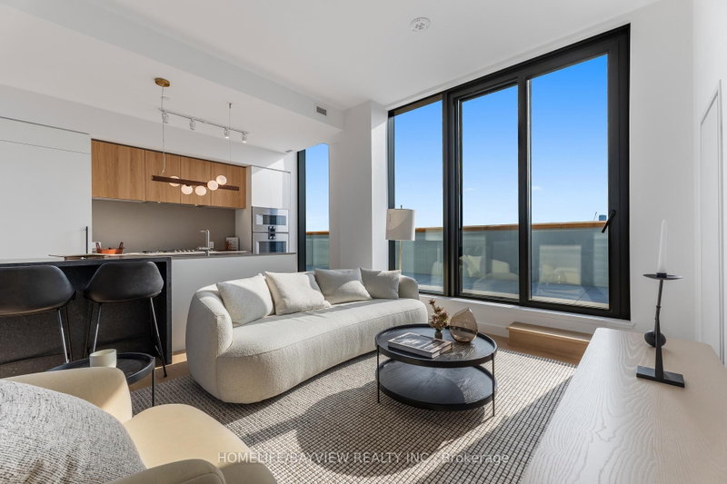 PH05 - 1720 Bayview Avenue E