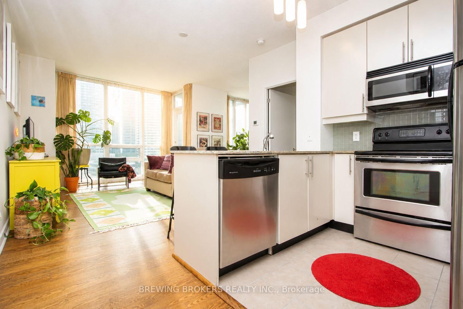 18 Harbour Street • #1702 • Toronto, ON photo 42