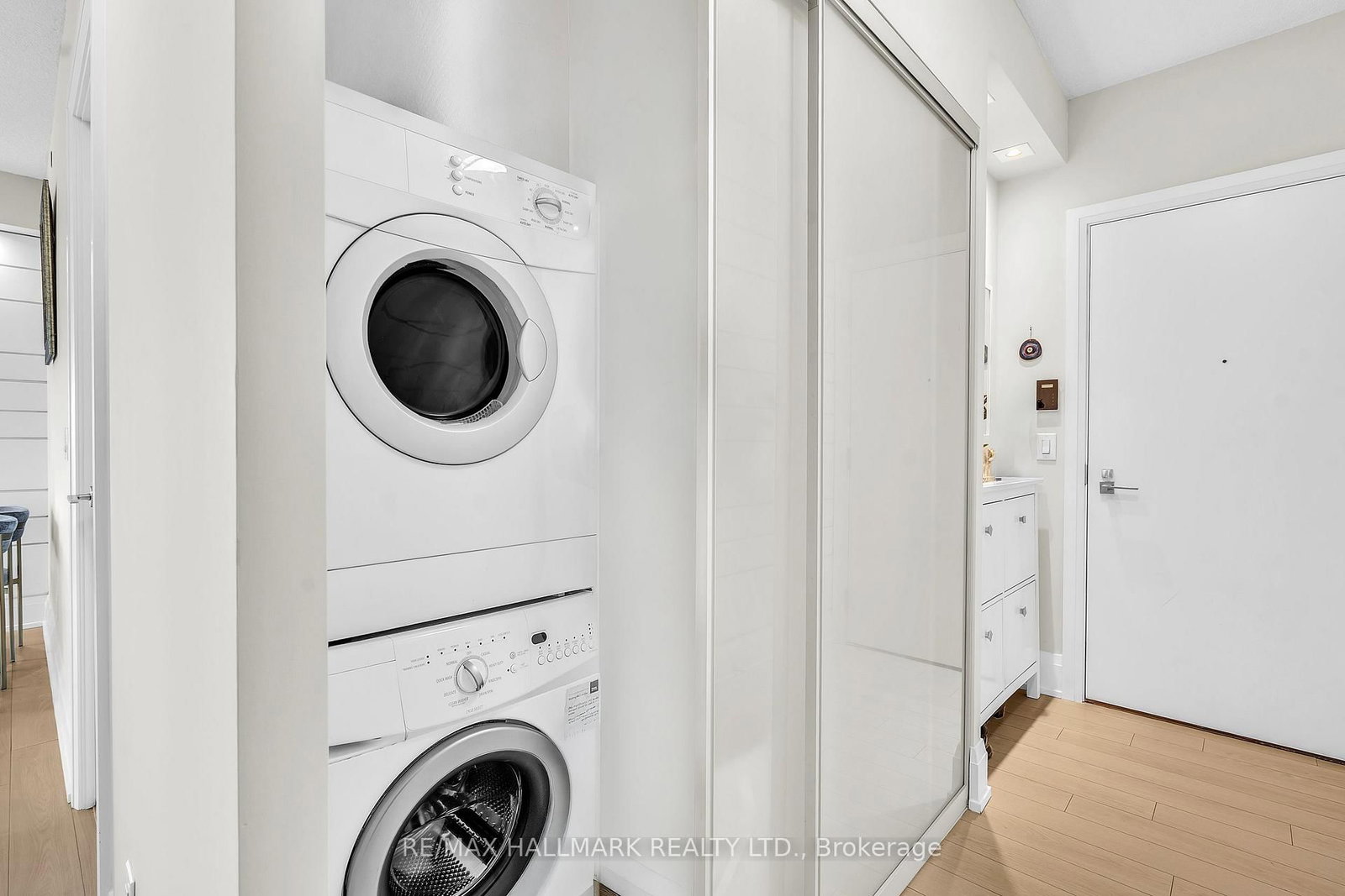 120 Harrison Garden Boulevard • #1406 • Toronto, ON photo 9