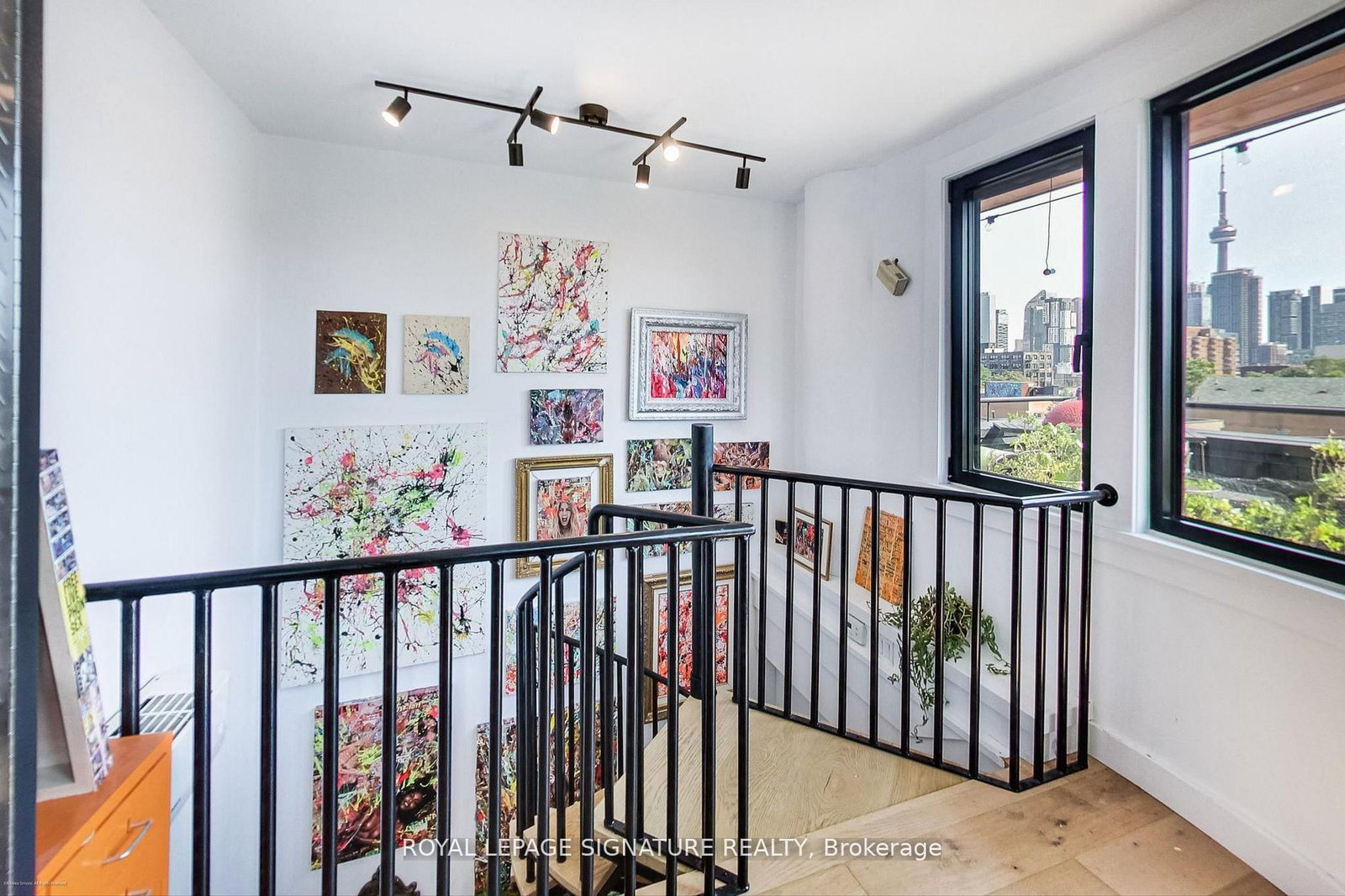 6 Littlehayes Lane • Toronto, ON photo 20