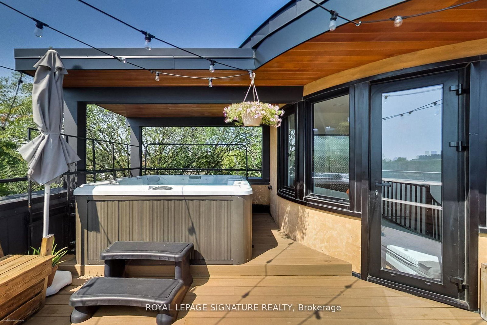 6 Littlehayes Lane • Toronto, ON photo 22