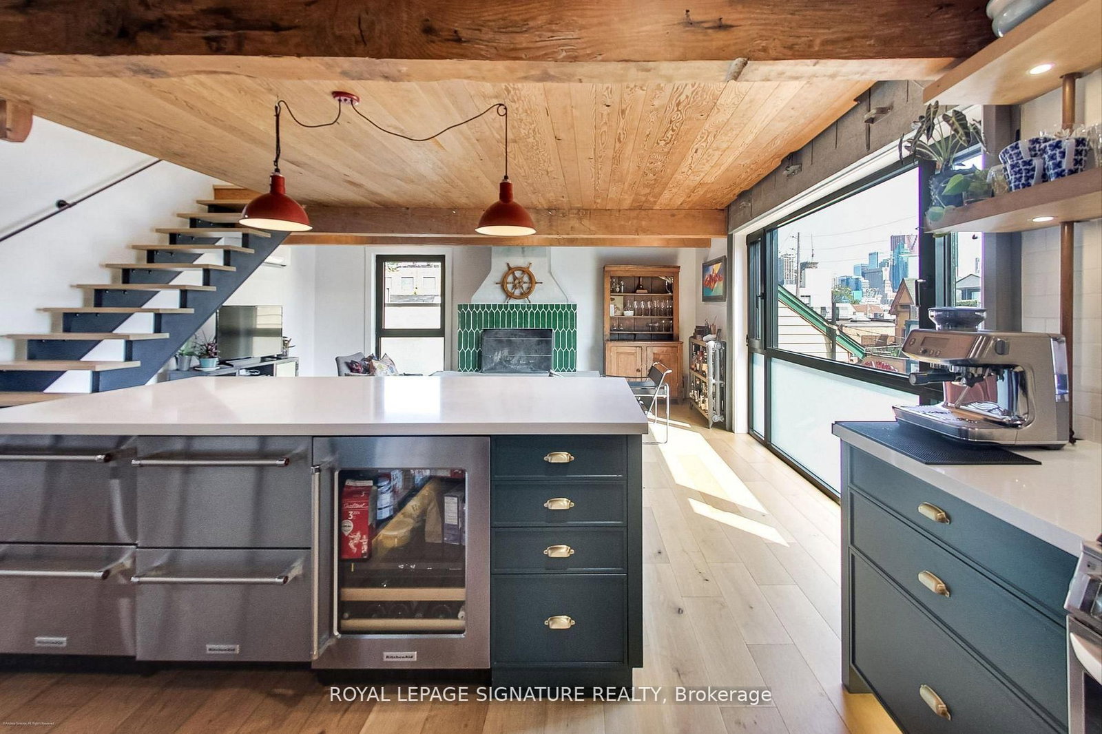 6 Littlehayes Lane • Toronto, ON photo 4