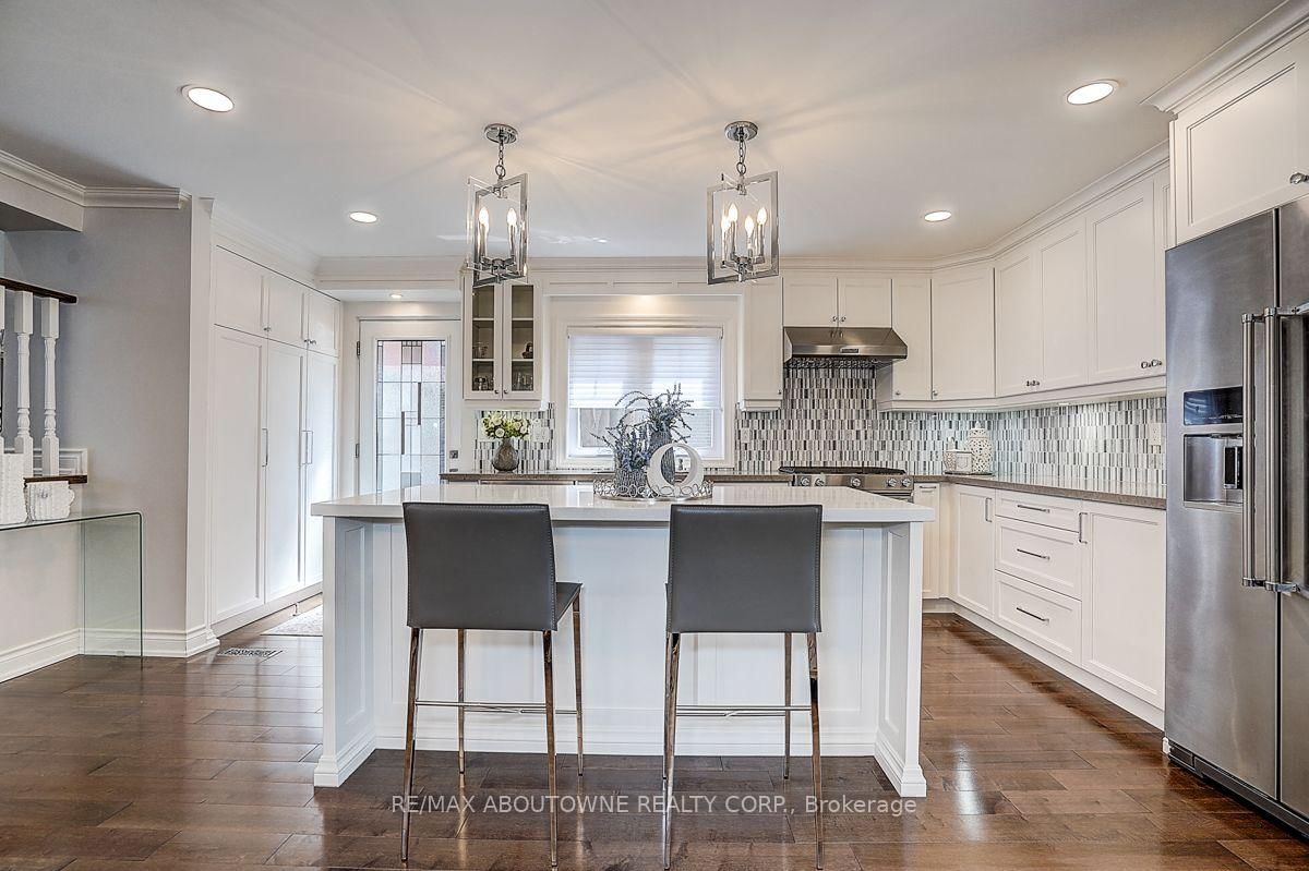 99 Brahms Avenue • Toronto, ON photo 11