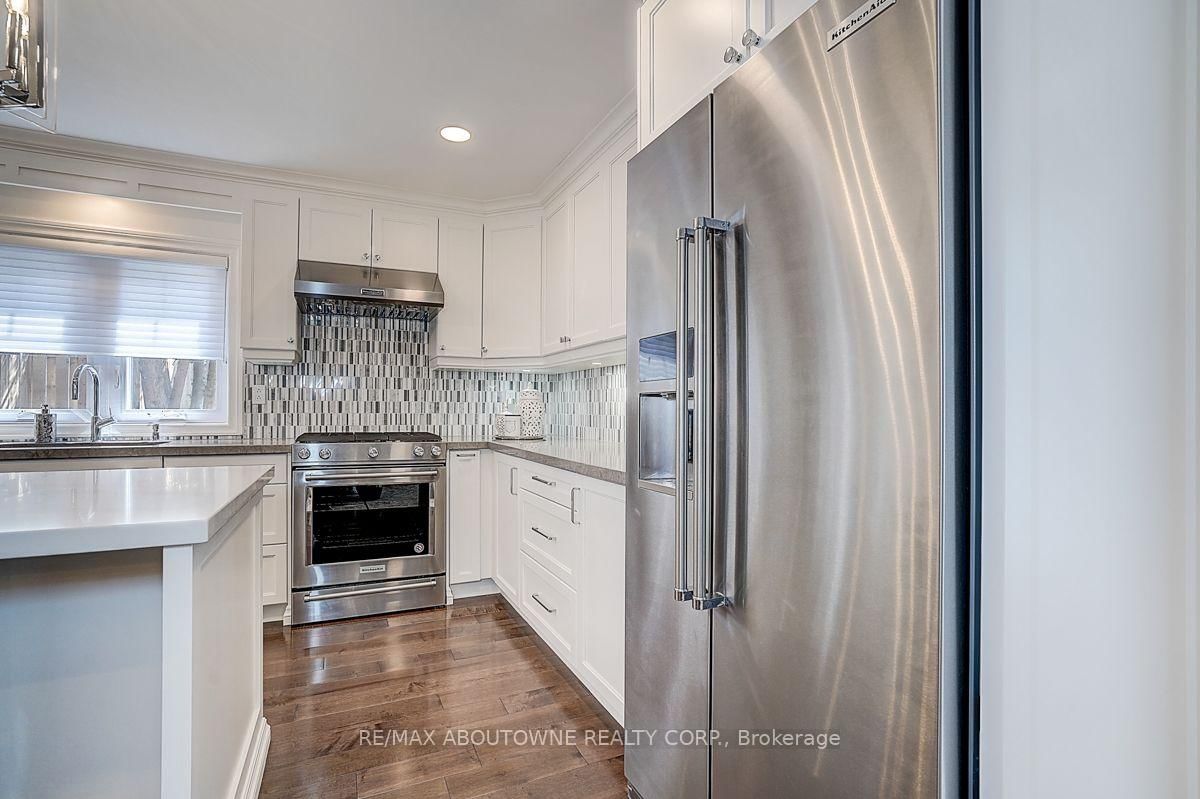 99 Brahms Avenue • Toronto, ON photo 12
