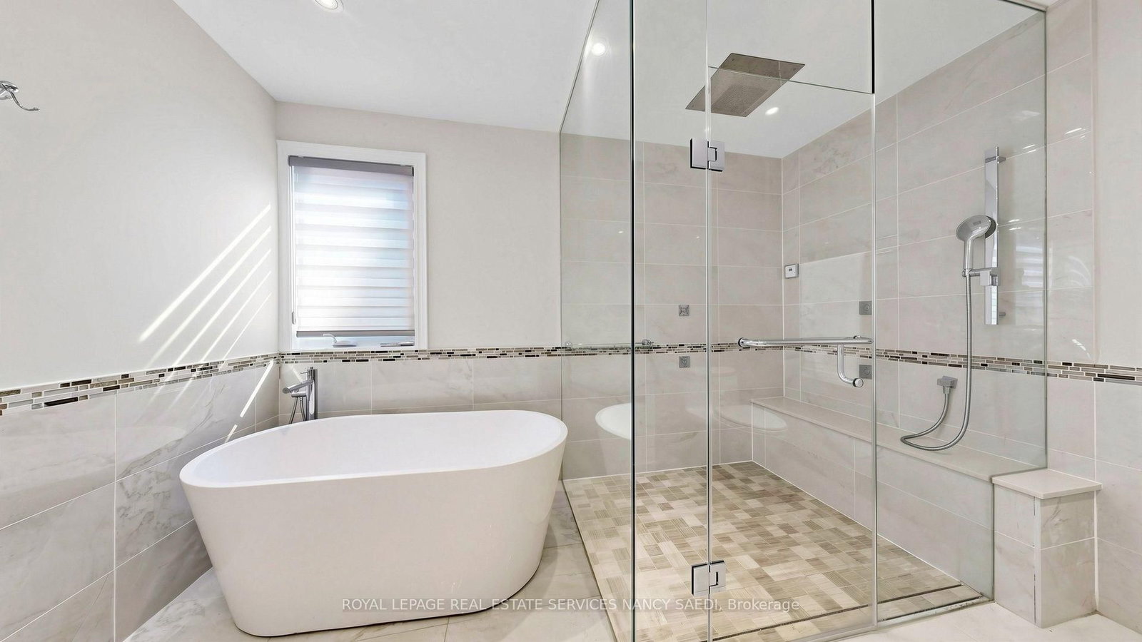 136 Denlow Boulevard • Toronto, ON photo 36