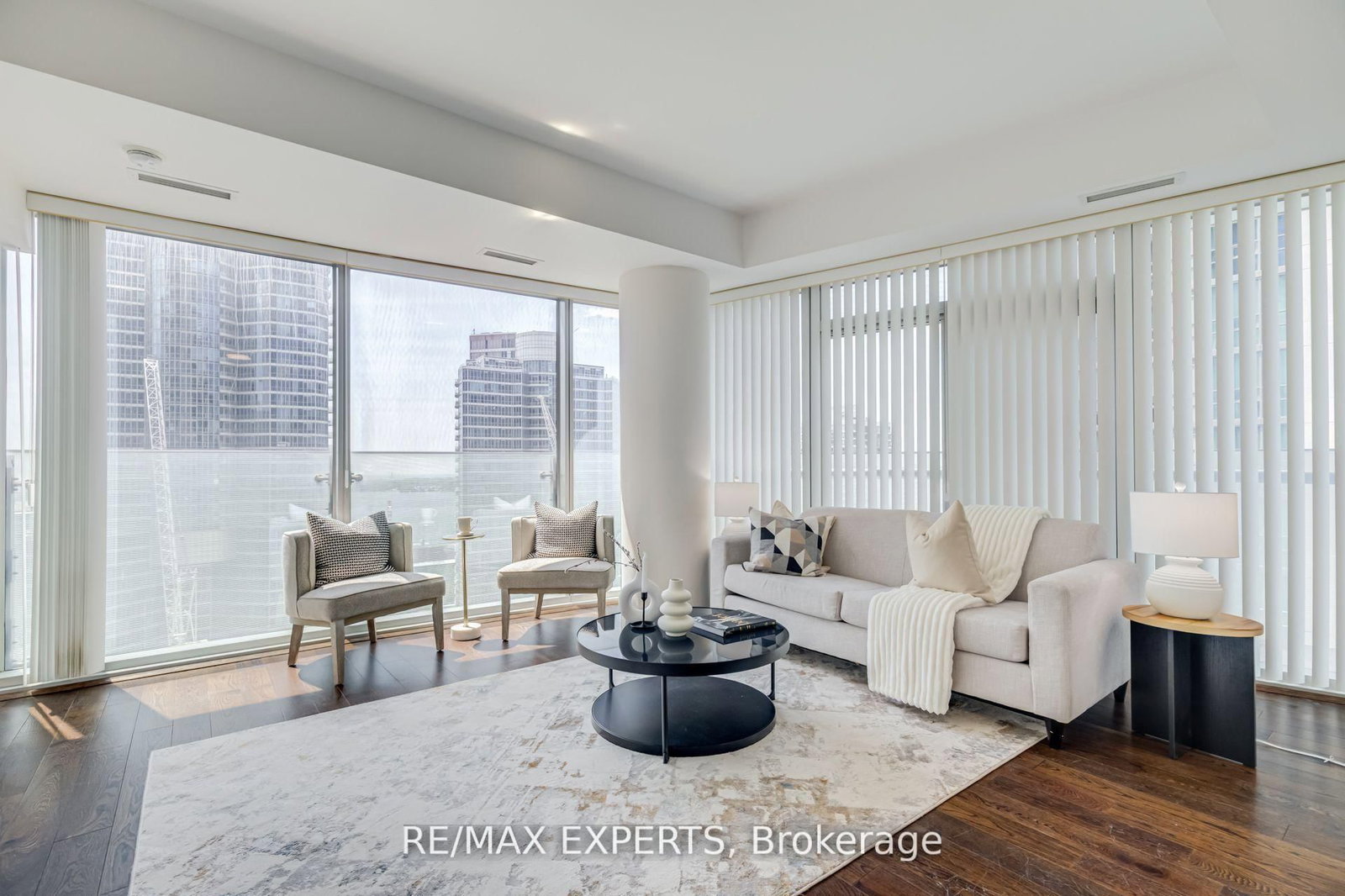 12 York Street • #1504 • Toronto, ON photo 10