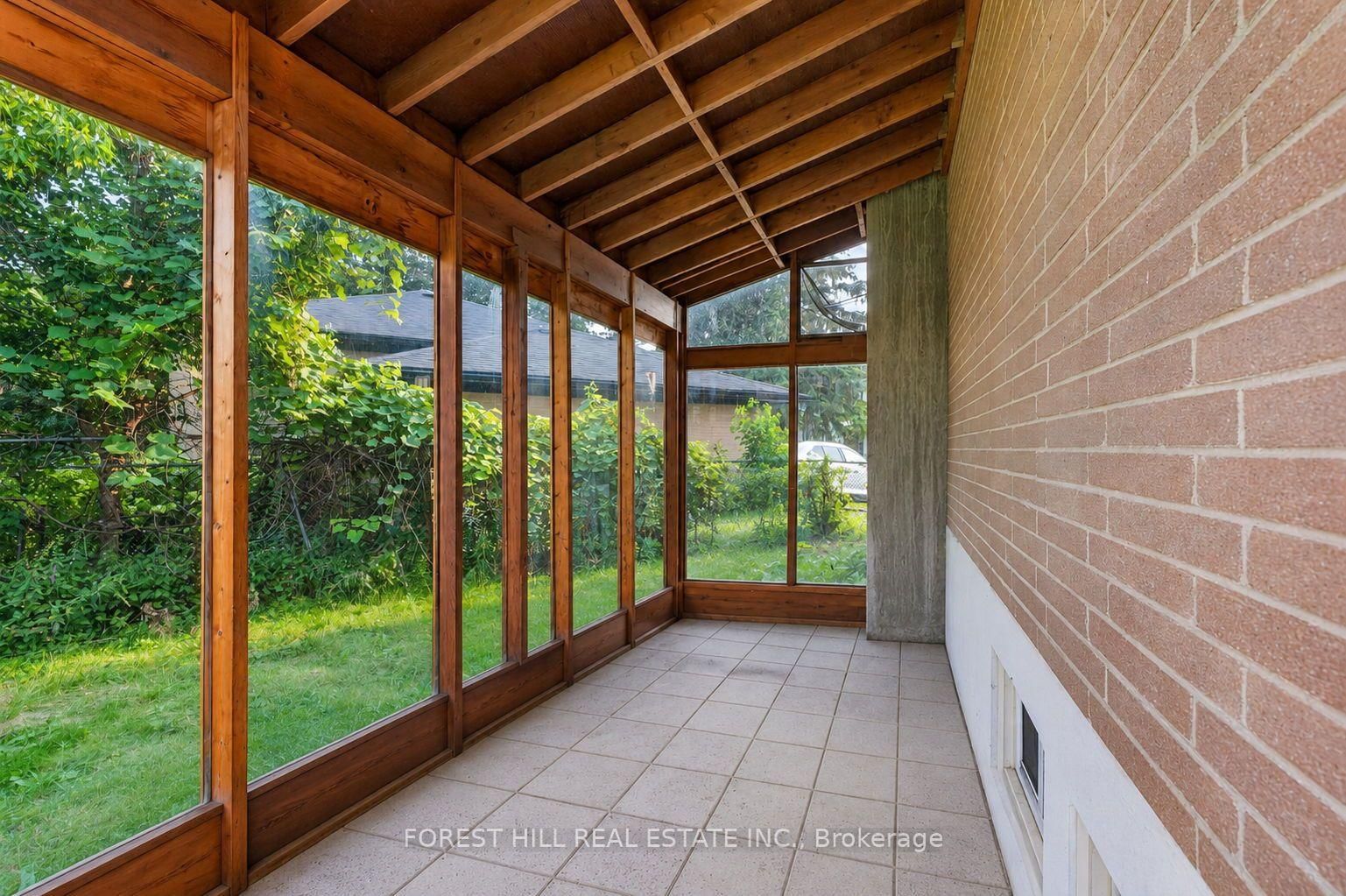 15 Robson Place • Toronto, ON photo 23