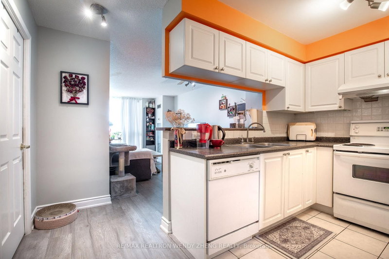 208 - 28 Olive Avenue
