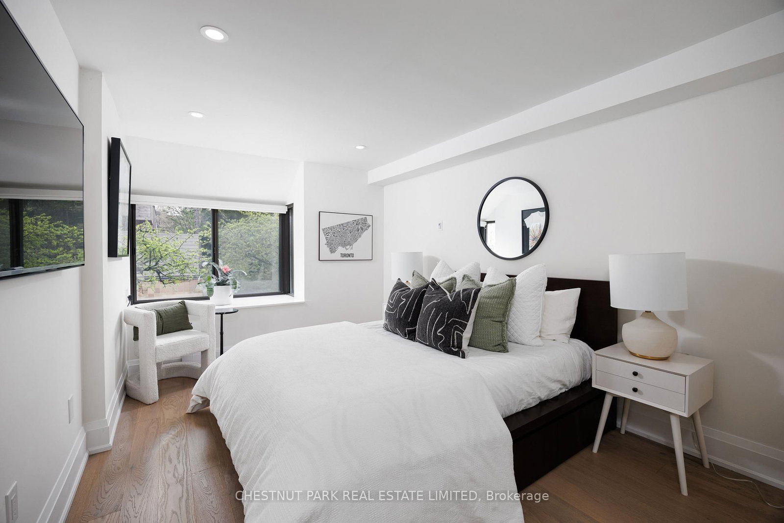 40 Oaklands Avenue • #203 • Toronto, ON photo 18