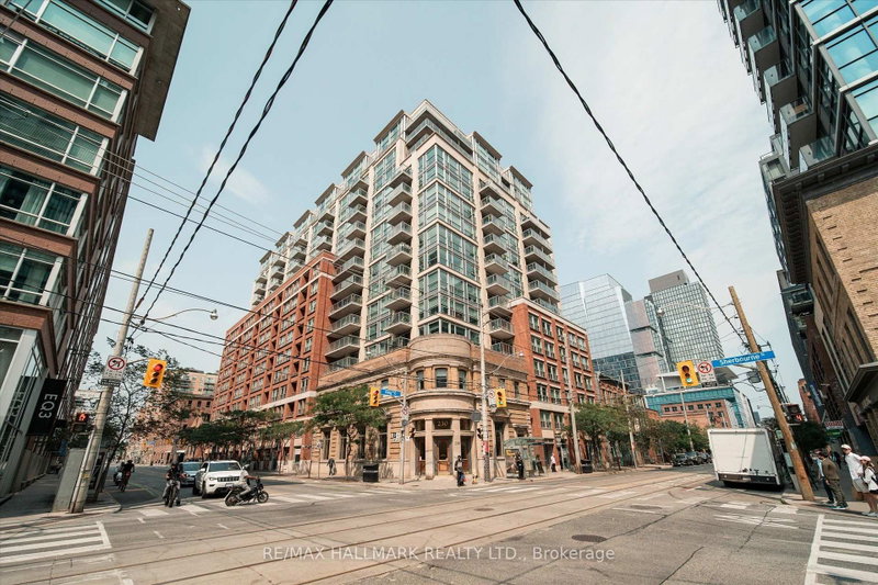 706 - 230 King Street E