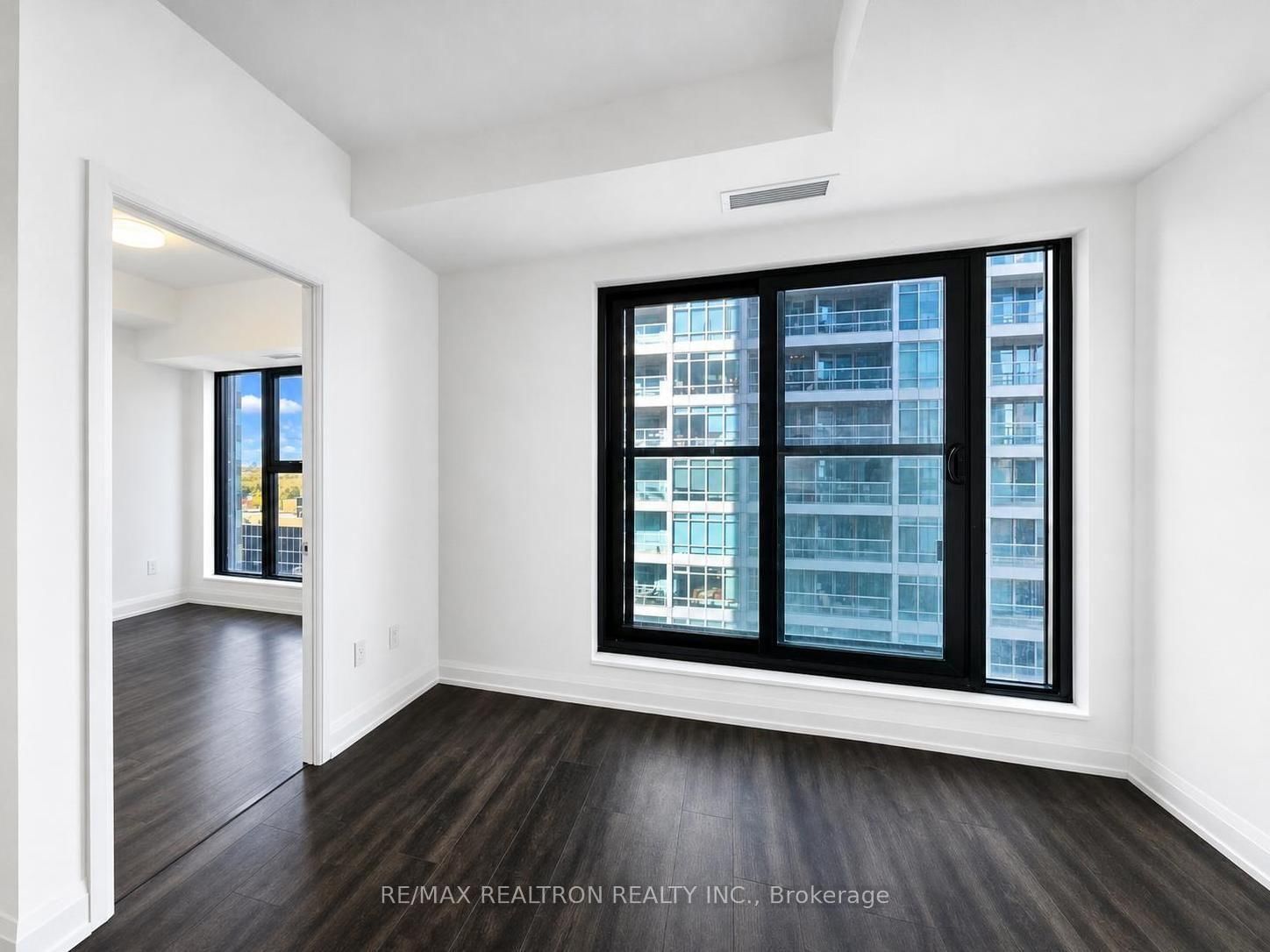 20 Soudan Avenue • #1109 • Toronto, ON photo 5